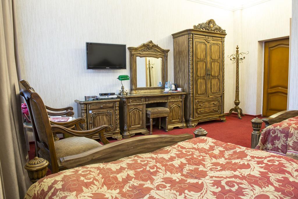 Hotel Europa กาลิช ภายนอก รูปภาพ